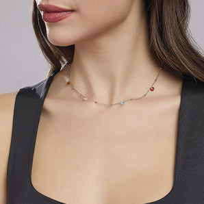 Girocollo corto rosato con sfere e glass