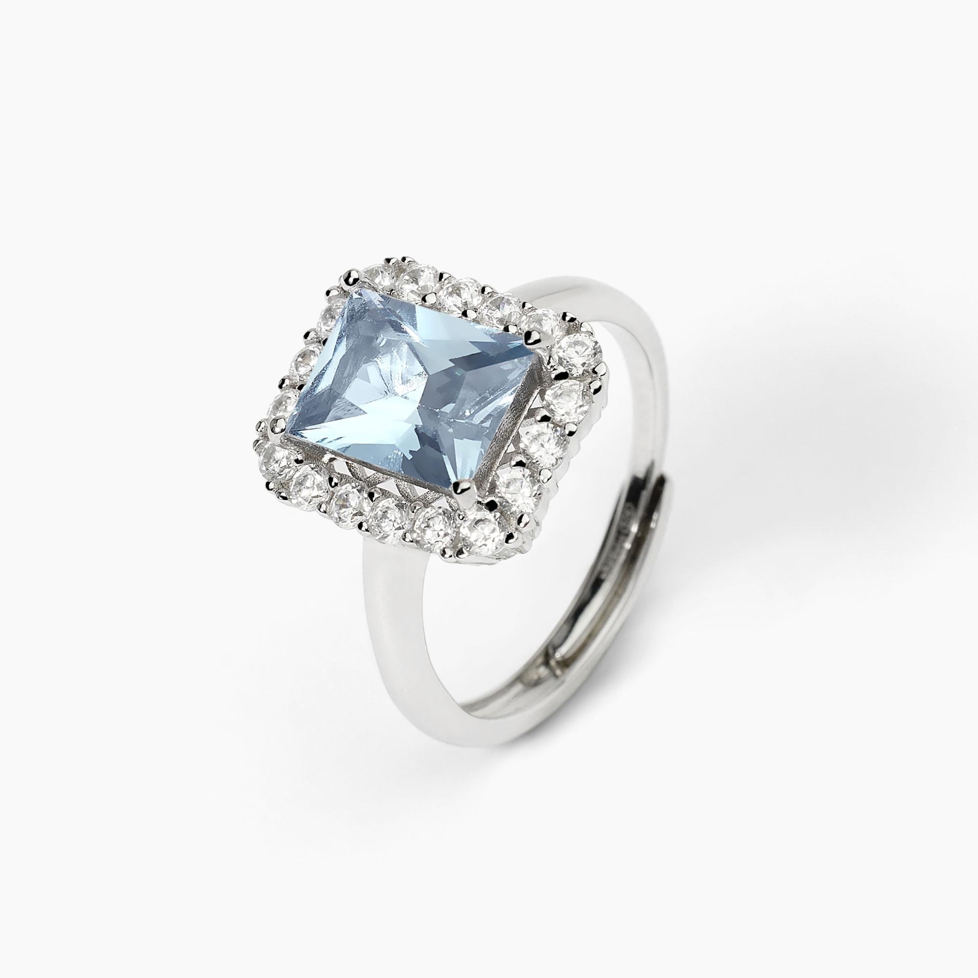 Anello in argento con pietra Princess