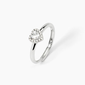 Anello in argento con zirconi bianchi