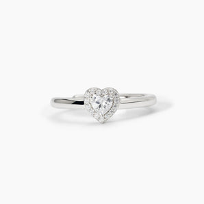 Anello in argento con zirconi bianchi