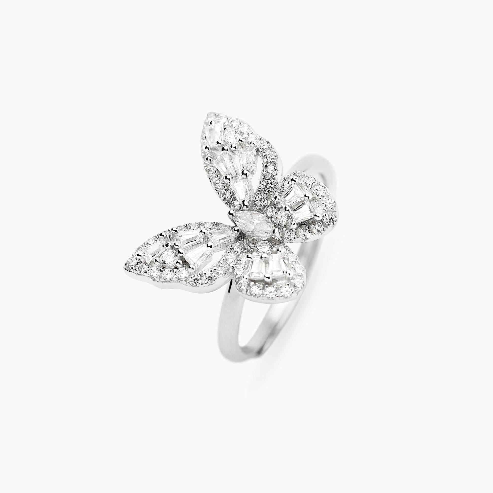 Anello in argento con farfalla in zirconi