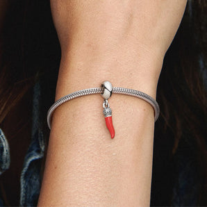 Pandora charm Cornino portafortuna