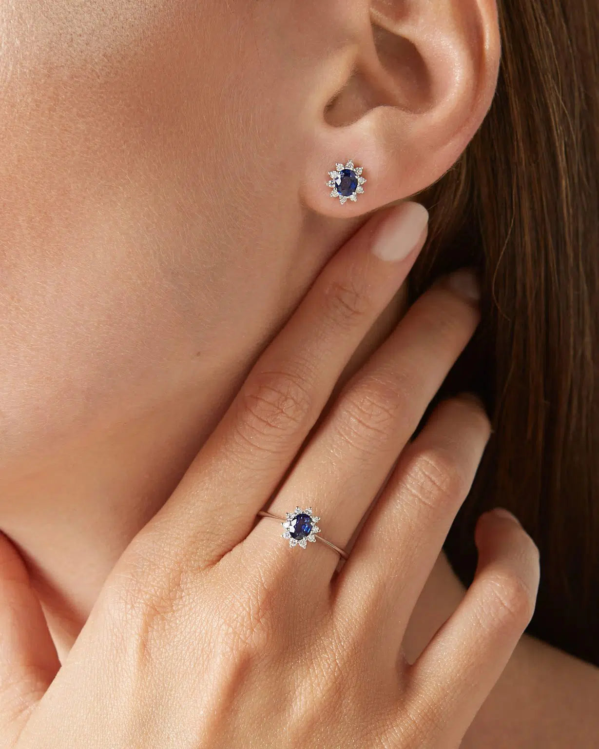 Elli's Eternal orecchini in oro bianco 18KT con zaffiri e diamanti